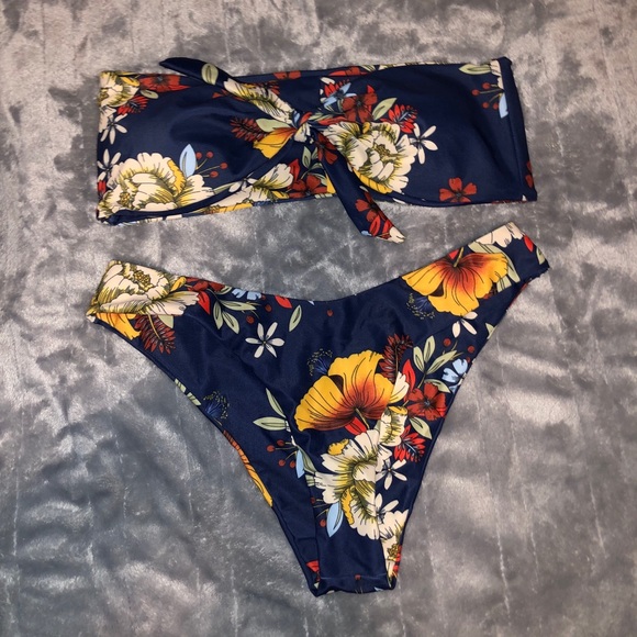 PacSun Other - Floral Bandeau Bikini